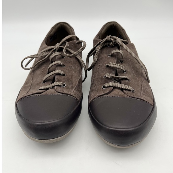 Clarks Lorry Grace Lace Up Brown Suede/Leather. Size 9.5 - Picture 3 of 8